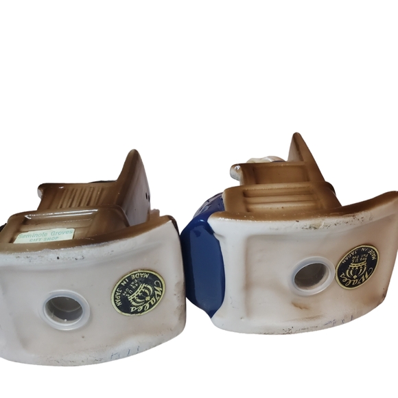 Vintage Salt and Pepper Shakers ~ Grandma and Grandpa in Rocking chairs - Picture 5 of 5